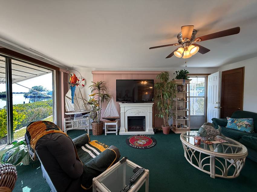 209 Denmark Dr a Ellenton, FL Mobile or Manufactured Home for Sale